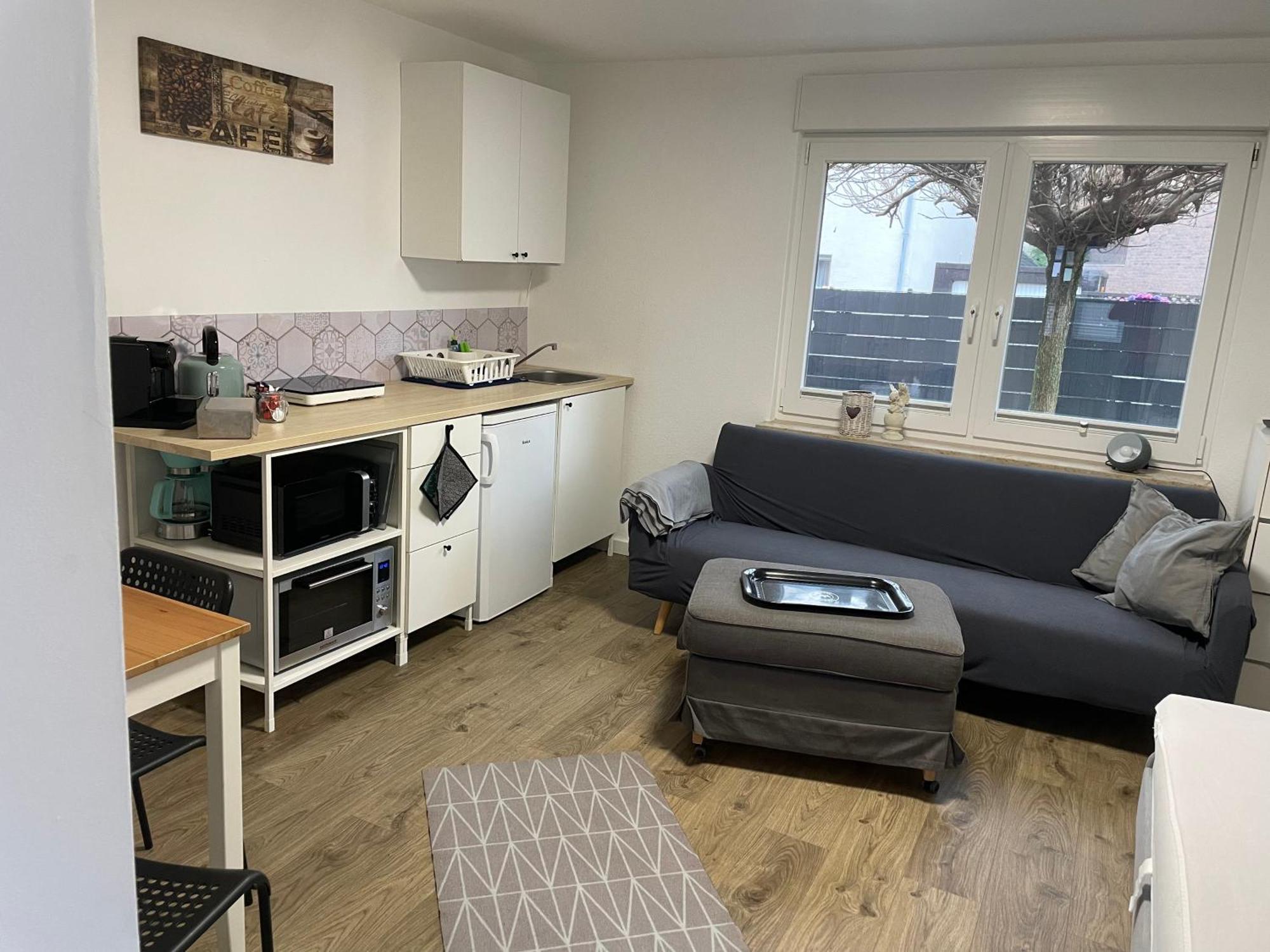 Gemuetliche 1-Zimmer Wohnung Mit Eigenem Eingang Wesseling Exterior foto